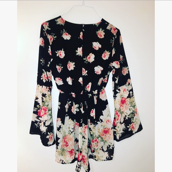 PERSUN Floral Romper - Picture 2 of 5